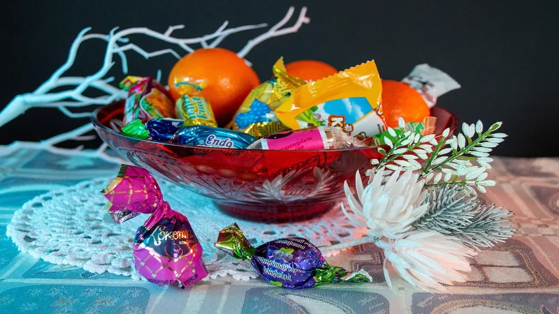 HL8 nổ hũ review - Casino Trực Tuyến Uy Tín | sweets,  candies,  heals,  dessert,  chocolate candies,  fruit,  tangerines,  snacks,  vases,  glass,  crystal,  crystal candy bowls,  tablecloth,  tableware,  holiday dishes,  red crystal,  baccarat,  ussr,  the product
